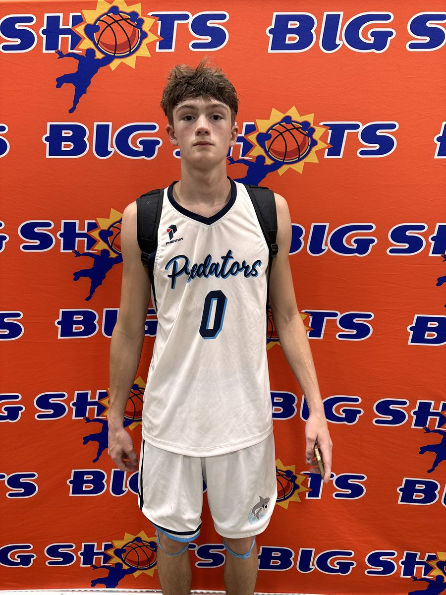 BigShotsGlobal's tweet photo. #BIGSHOTS #PhillyFinal

17U Gold

Hoop Heads 63
Landon Calabrese 25pts (MVP)
Tyler Donato 19pts 

Jersey Shore Predators 62
Daniel Yarus 17pts 
J. Santucci 11pts https://t.co/Fhjpmw2Hun