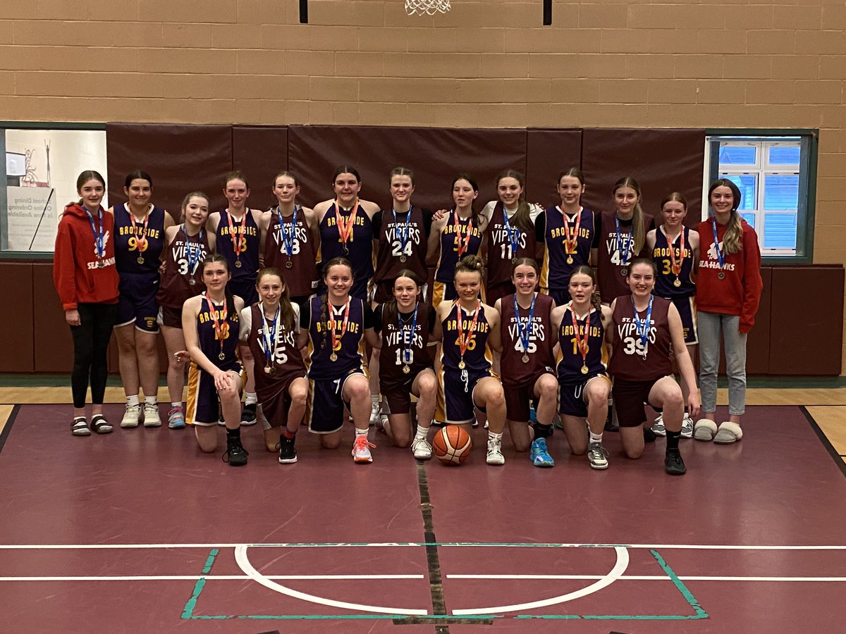 Congratulations to the Brookside Grade 9 girls basketball team on winning gold this weekend! It was a pleasure watching you play! Thank you to @MCHSMonarchs for hosting. Congratulations to @stpaulsjh on winning silver! Fantastic weekend! @BrooksideInt @schoolsportsnl
