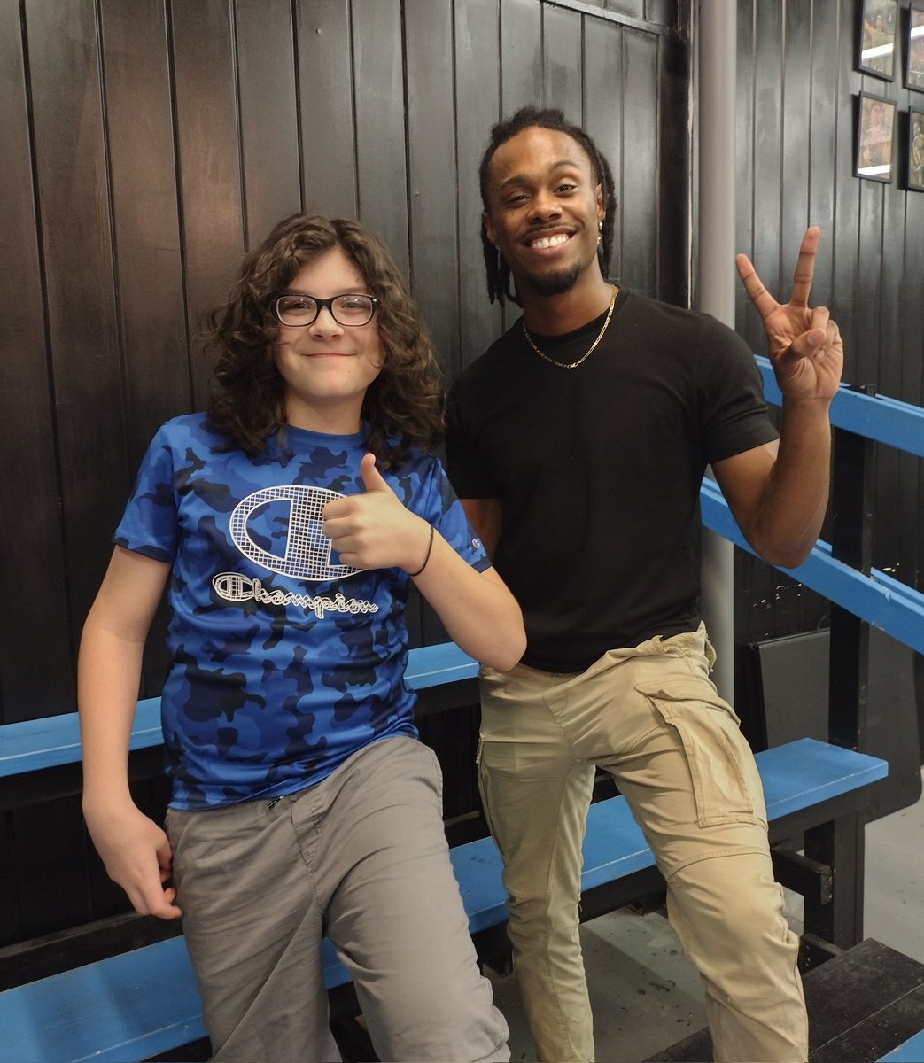 AJ Awesome tweet media