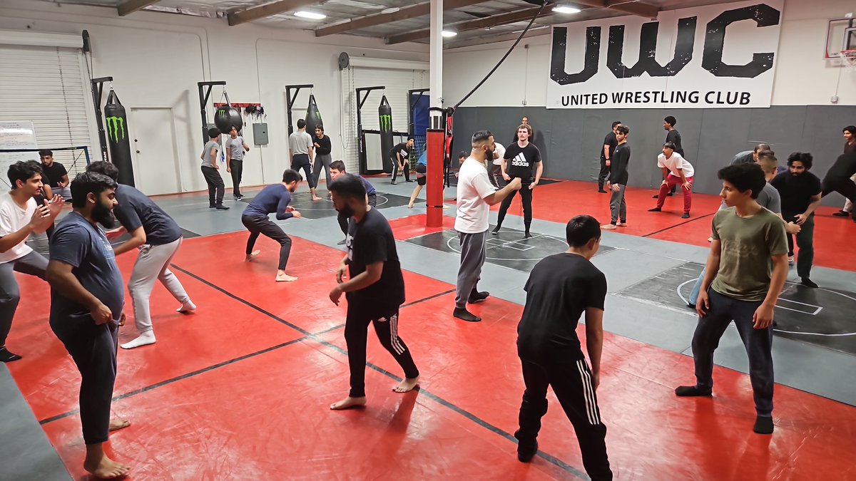JABIRtarin's tweet photo. Very grateful for the opportunity at United Wrestling Club. An amazing experience to learn about physical health. Started by sharing stories about wrestling and Prophetic manliness amongst the Prophet ﷺ and the sahaba, ended with grappling/sparring sessions.

@wasilahconnect https://t.co/mUiJwHTLdg