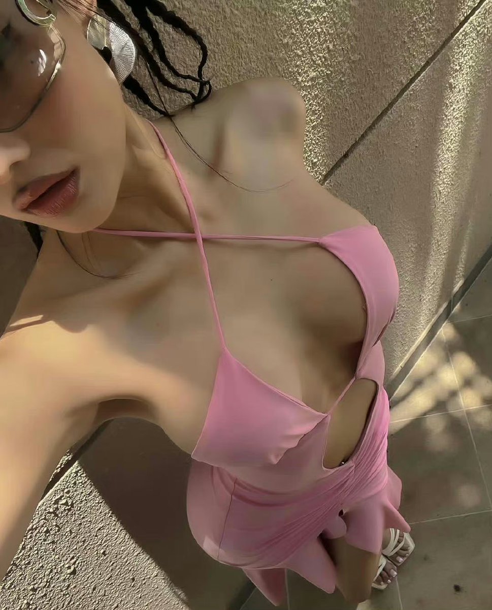 Edith21039630's tweet photo. I was afraid that you would be cold that I hugged you with my coat.#adultproduct #adultstore #sex #sexy #sexyshop #墨尔本成人用品 #性奴 #澳洲成人用品 #澳洲情趣用品 #成人玩具 https://t.co/61fD4Mv0Ok
