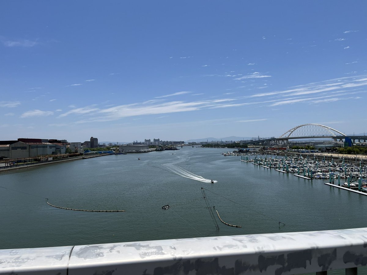 GroovingOsaka's tweet image. 今日は@2011rafaga,@RISE20003 ,@hydrangeas9 の3チームと合同練習でした。
アメリカから(逃げ)帰ってきたメンバーが久々の来てくれました❗️
来週は土曜日に扇町公園で練習予定です。見学待ってます🥺