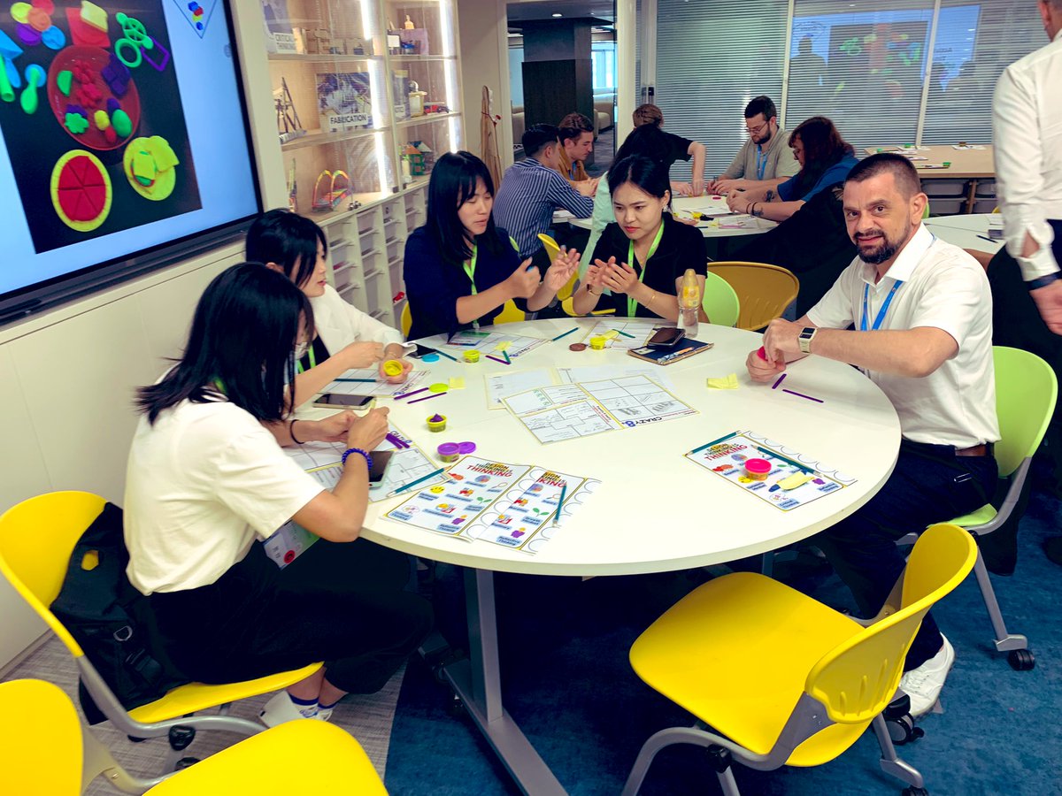 🎨 Yesterday <a href="/rdawsoncoach/">Ross Dawson</a>, @aliangEducation &amp; I presented to teachers from HK &amp; the Greater Bay Area on #DesignThinking 

🎉 Our hands-on workshop was a showcase of what all the great teachers are doing to implement it at the school!🧑‍🏫🧠

 #EdTech #Innovation #Creativity 📚💡👩‍🎓