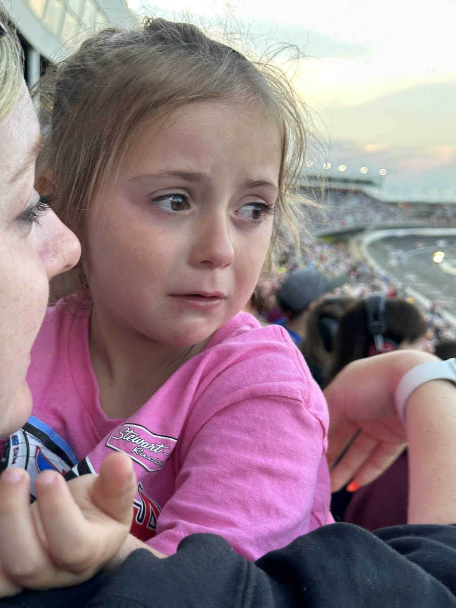 @hbpRacing @KevinHarvick @hbpizza My little granddaughter loves @KevinHarvick and cried so much Sunday when he spun #4EVER