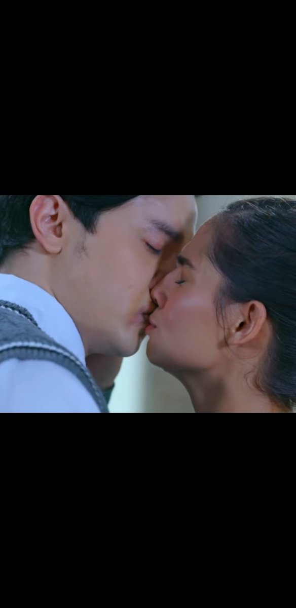 A simple first kiss of LiLou..😁
#ALDENRichards/@aldenrichards02
#JasmineCurtisSmith
#TheWorldBetweenUs