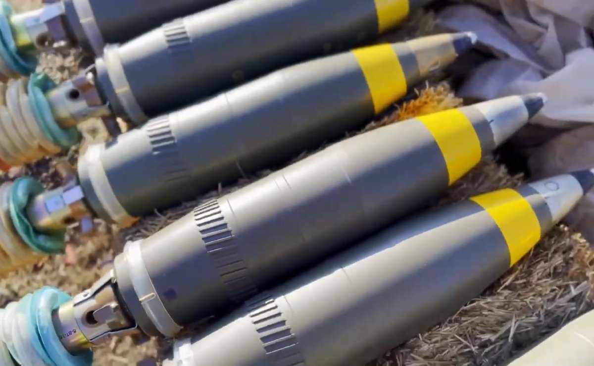 「無可動迫撃砲弾」 えすだぶ@C106二日目東6キ11ab on X