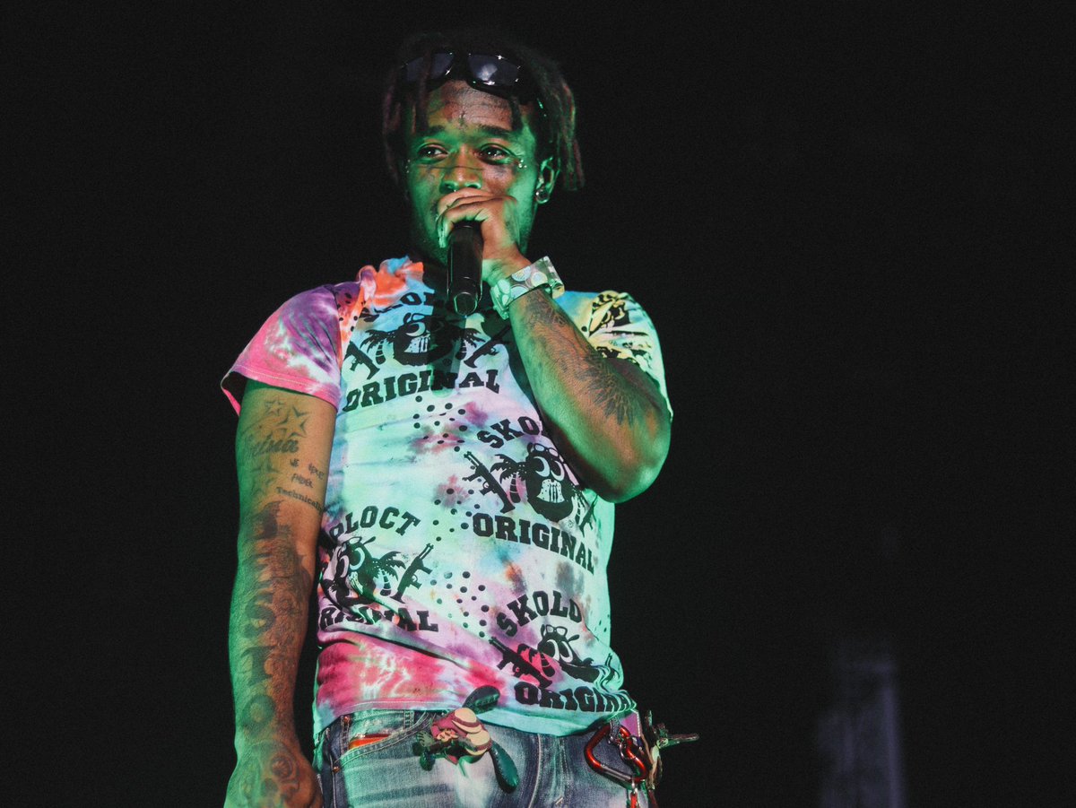 breezyswank's tweet photo. Lil Uzi at Roots Picnic 6/3/22 📸 by me https://t.co/bVDZs8VkjY