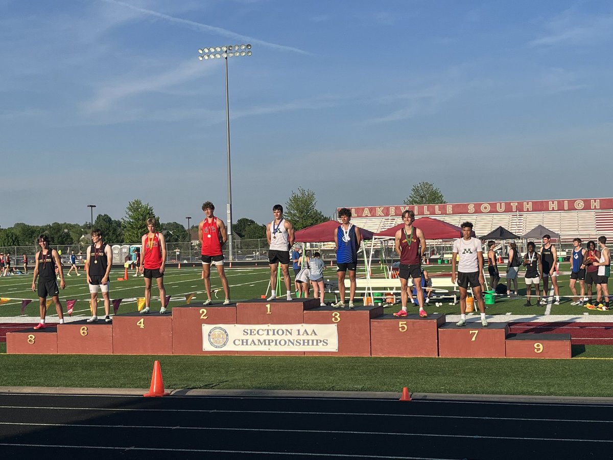 Johannes Schroeer had the race of his life in Section 1AAA 300m Hurdles today taking 5th! Amazing way to end his career.