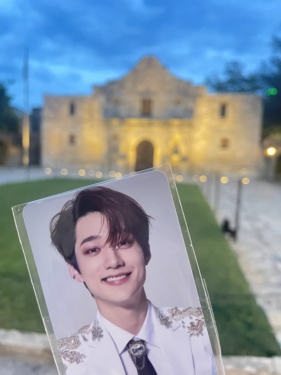 YONGSEUNG SPOTTED AT THE ALAMO ‼️