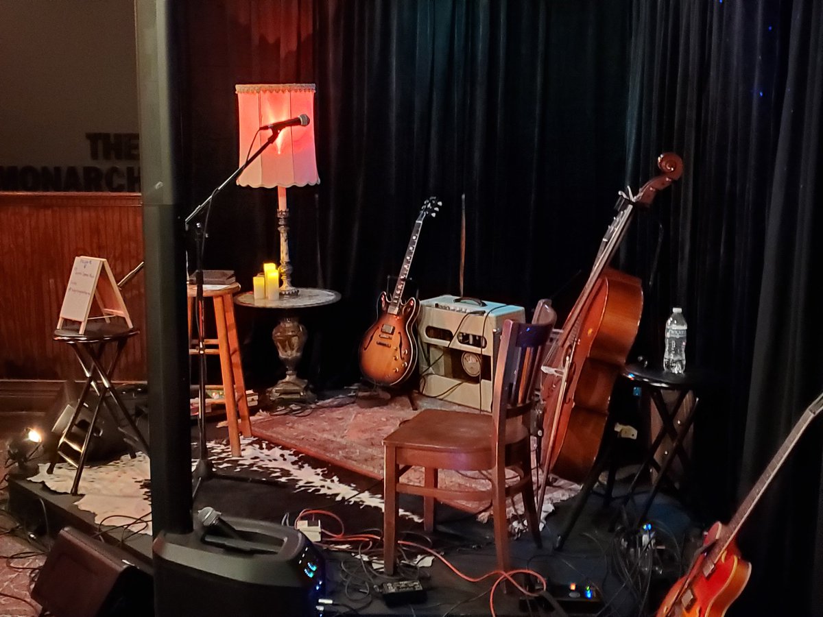 julz 🟧 tweet media