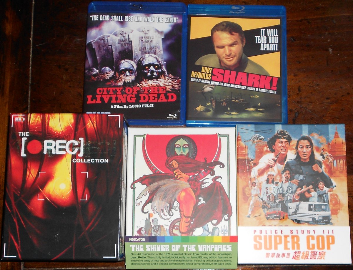 pencil_army's tweet photo. DOUBLE MAIL CALL! Bad picture but some great items, including my first Indicator Limited Edition.  Excited to dive in, both now and in October!

#PhysicalMedia #HamiltonBooks #Ebay #FortuneStar #88Films #BlueUnderground #OliveFilms #ScreamFactory #Indicator #PowerhouseFilms https://t.co/y6s9VesUVr