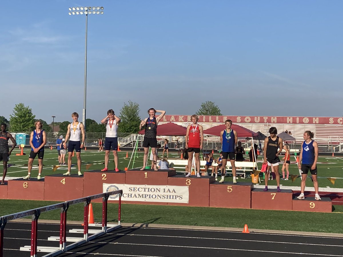 3 make podium in 400