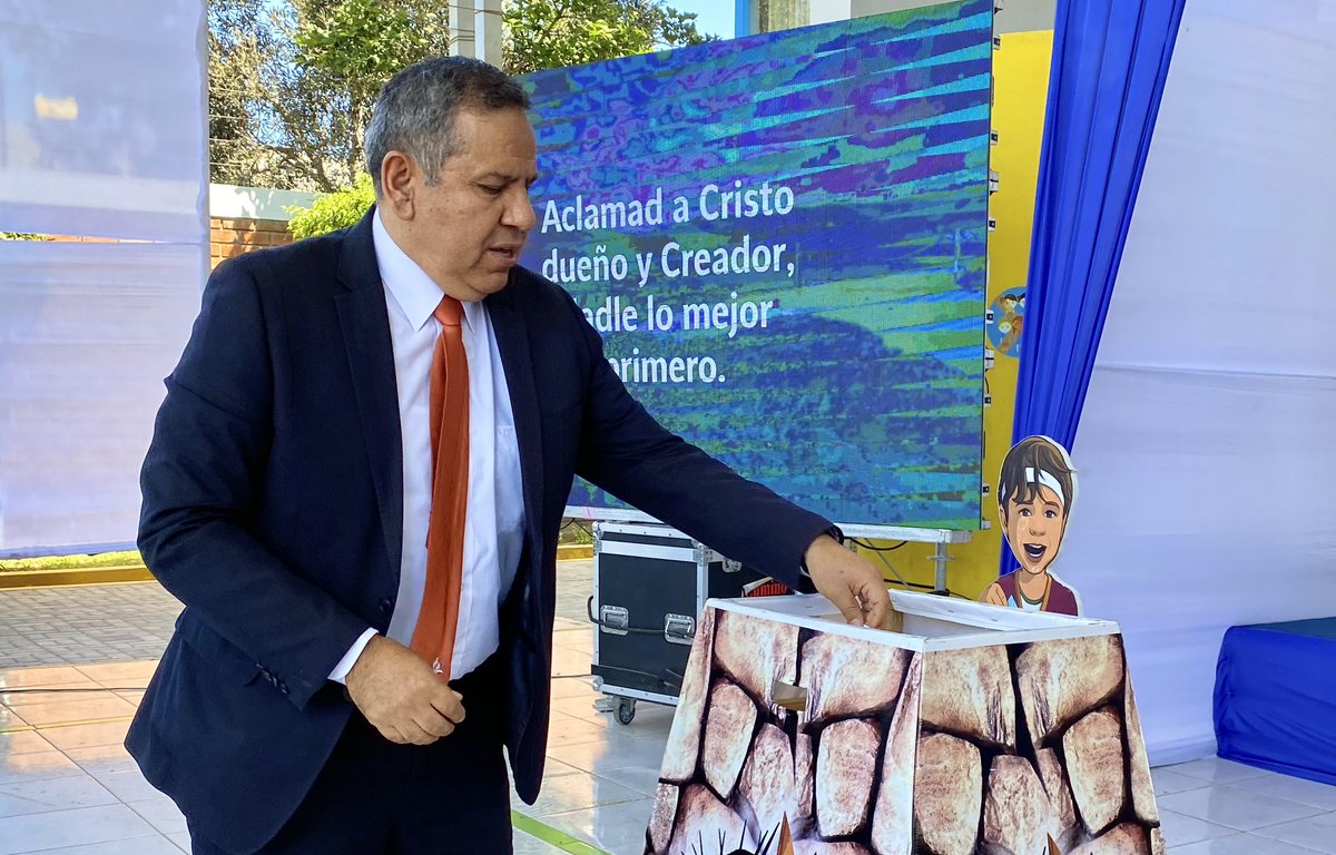 AdventistasMPN's tweet photo. ♥️En gratitud y adoración a Dios, cada #EDM pone en práctica dos de los principios de #fidelidad impartidos en los seminarios “lealtad y gratitud”  🙏🏻 #MayordomiaEsTodo #RID #ÉnfasisMisioneros https://t.co/Q4gYnMg5QY