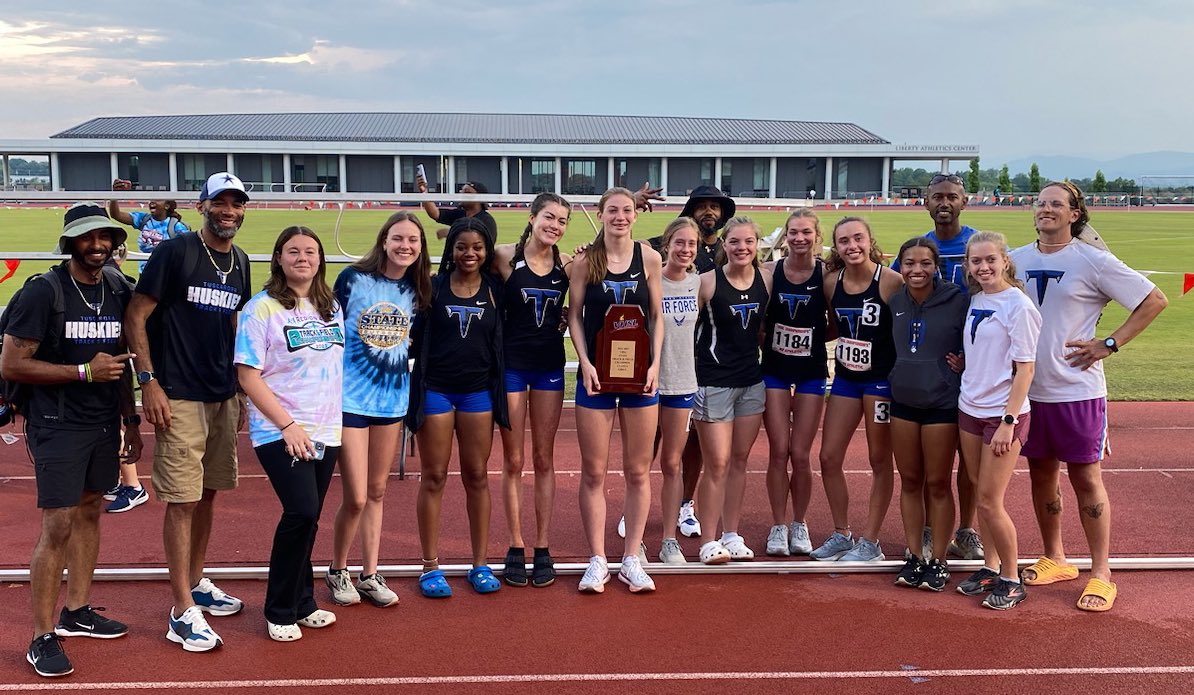 TuscaroraHusky's tweet photo. Congratulations to the Tuscarora Huskies Girls Track and Field Team on being the Class 4 VHSL State Champions! https://t.co/ybbNHKjmPi