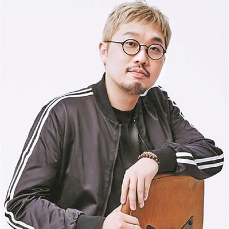 btschartsxdaily's tweet photo. [NEWS] Producer Pdogg said that we need to look forward for the message  from #BTS that will released for the Act 2!

"When the members get together again, most of them will be in their 30s. Please look forward to another message from BTS, which opened the 2nd act to the world." https://t.co/etyGnWIioe