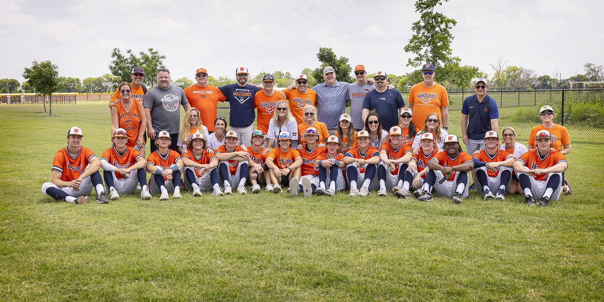 Congrats to these Wakeland Senior Baseball Families on a successful baseball tenure here at Wakeland!  I have no doubt all of you will go on to do great things in your future endeavors!