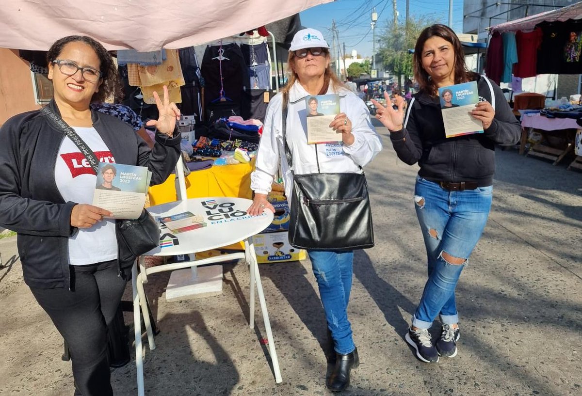 SantillanUCR's tweet photo. En #Comuna8 invitando a los vecinos a sumarse al proyecto de gobierno #Lousteau2023.
Vamos @Radicalesdelsur🇵🇱
#Lousteauenlaciudad
#Lugano
#soldati
#barriointa
#villa20 https://t.co/Po1vFeKJzd