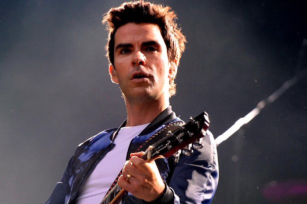 Also want to wish happy birthday to Stereophonics Kelly Jones! 