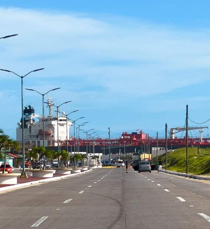 Asi el espectaculo en playa miramar en cd madero tamps afortunados de ver esto