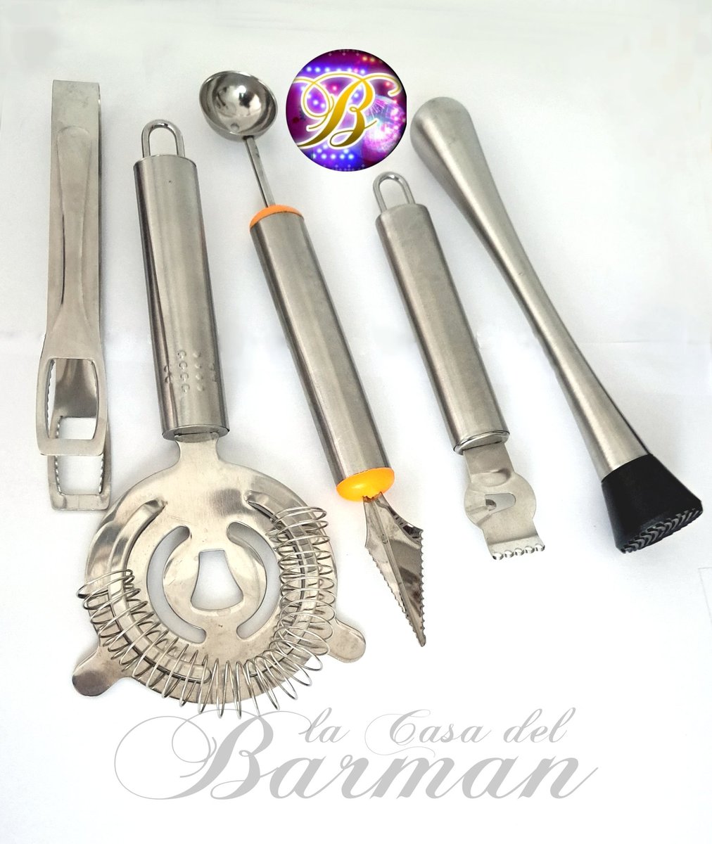 CasaBarman's tweet photo. Tener los utensilios adecuados de bar, te permite preparar, decorar y aprender nuevas técnicas en la preparación de tus cocteles.
#bartender #pub #restaurante #bartenderTools #Flair #UtensiliosDeBar
#Mixology #Tragos https://t.co/OQreobUlGt