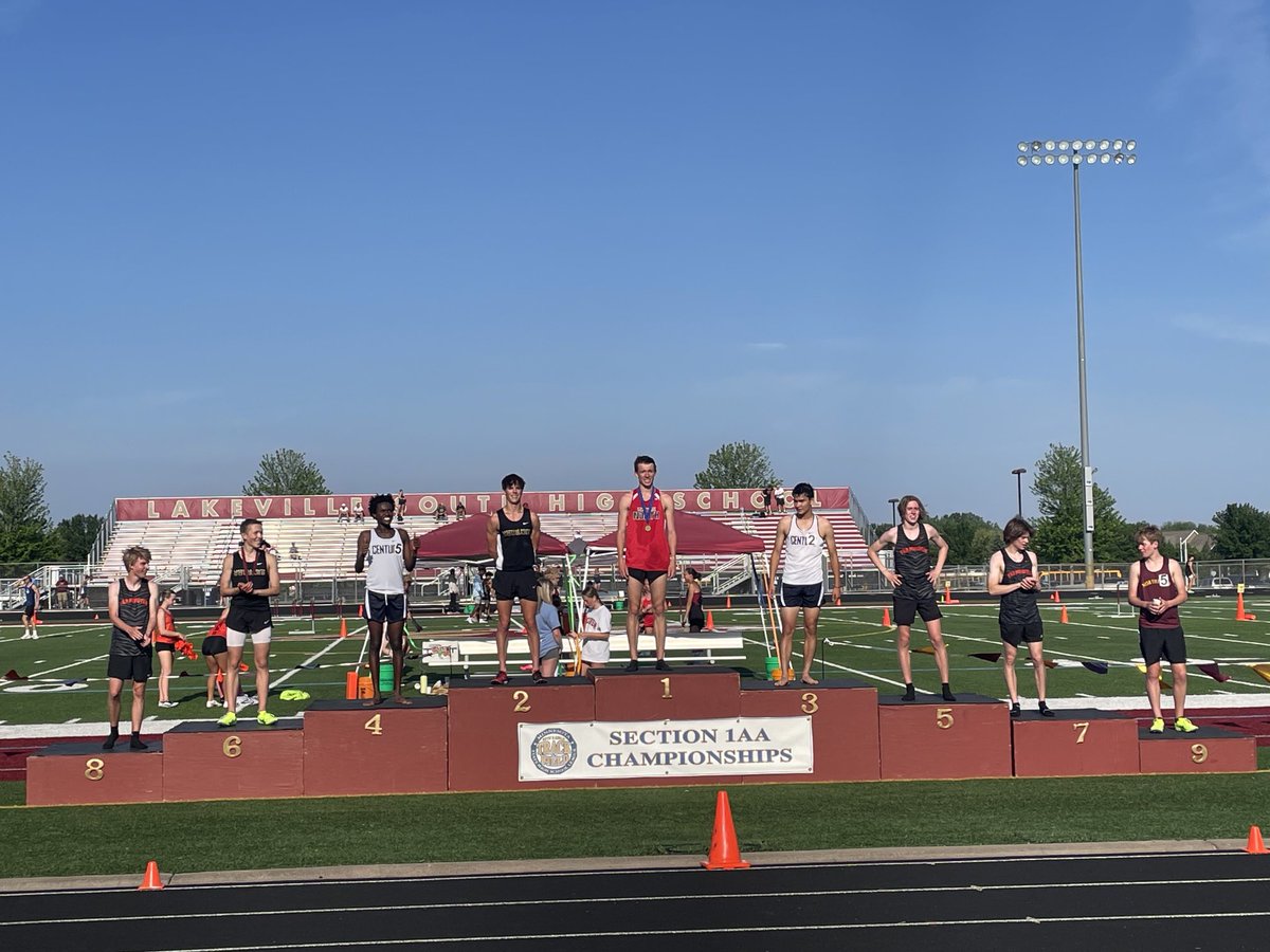 ⁦@FarmingtonHS_XC⁩ boys with 3 on the podium of the mile. Adam finally gets in front of Mason and Andrew. PR’s from all three in the mile/two mile and 800m this year. Can’t wait for XC next season