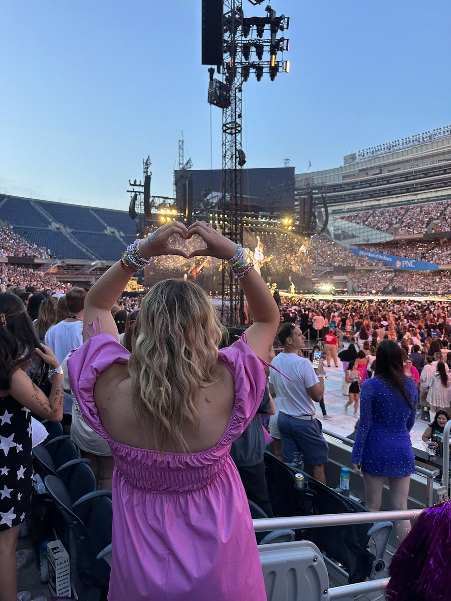 JessWoolum's tweet photo. The Eras Tour has been such a magical celebration of Taylor, friends, and our memories together. 

I love them so much and I am so grateful to have spent our five year Taylor anniversary together. It truly was enchanting to meet you. 🫶🏼 

#chicagotstheerastour #tstheerastour https://t.co/KVNl6PMXMo
