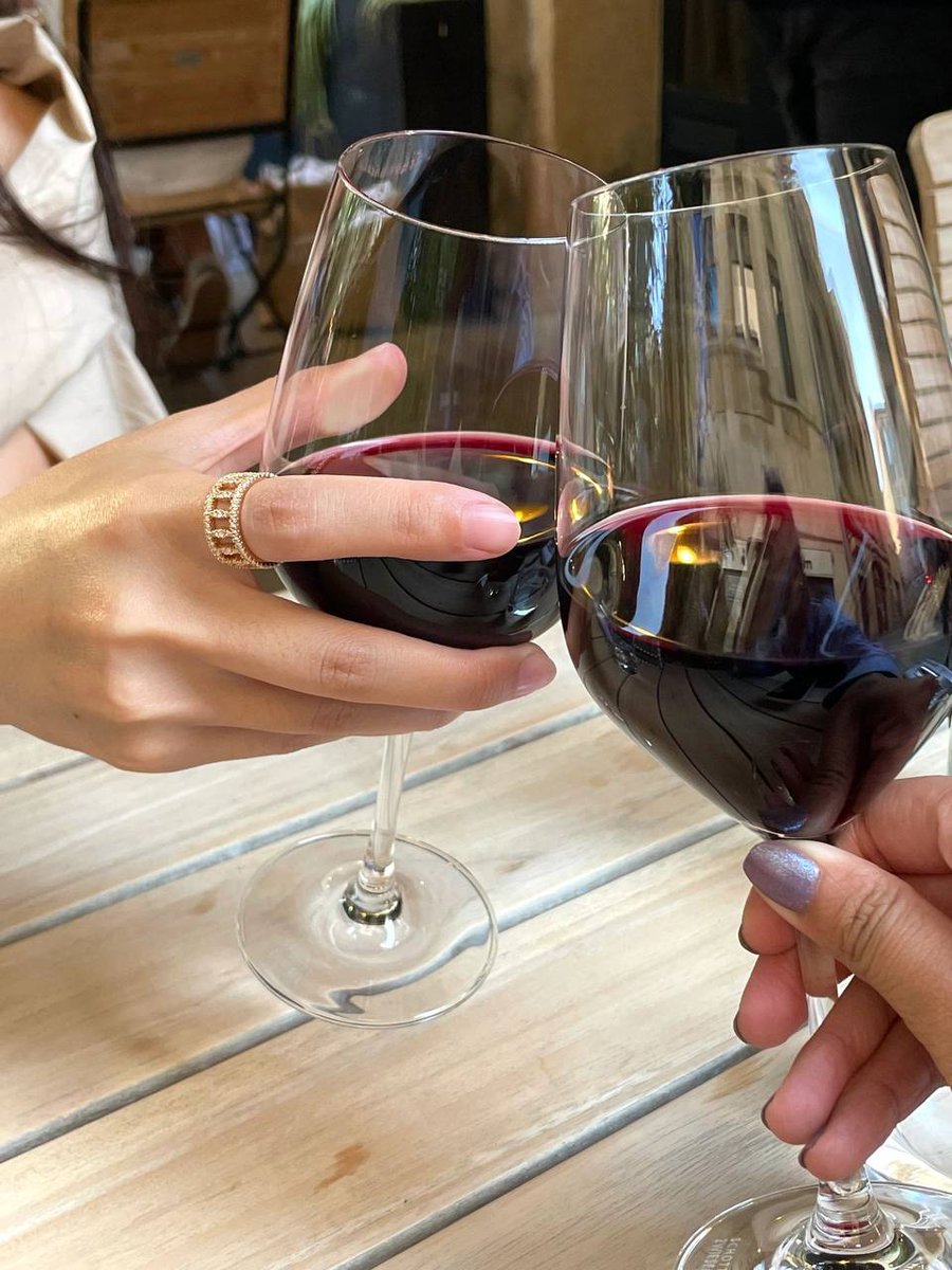 TeganND35's tweet image. It was a very good day to have fun with my friends and eat bread 
#WithFriend #EatBread #Happiness