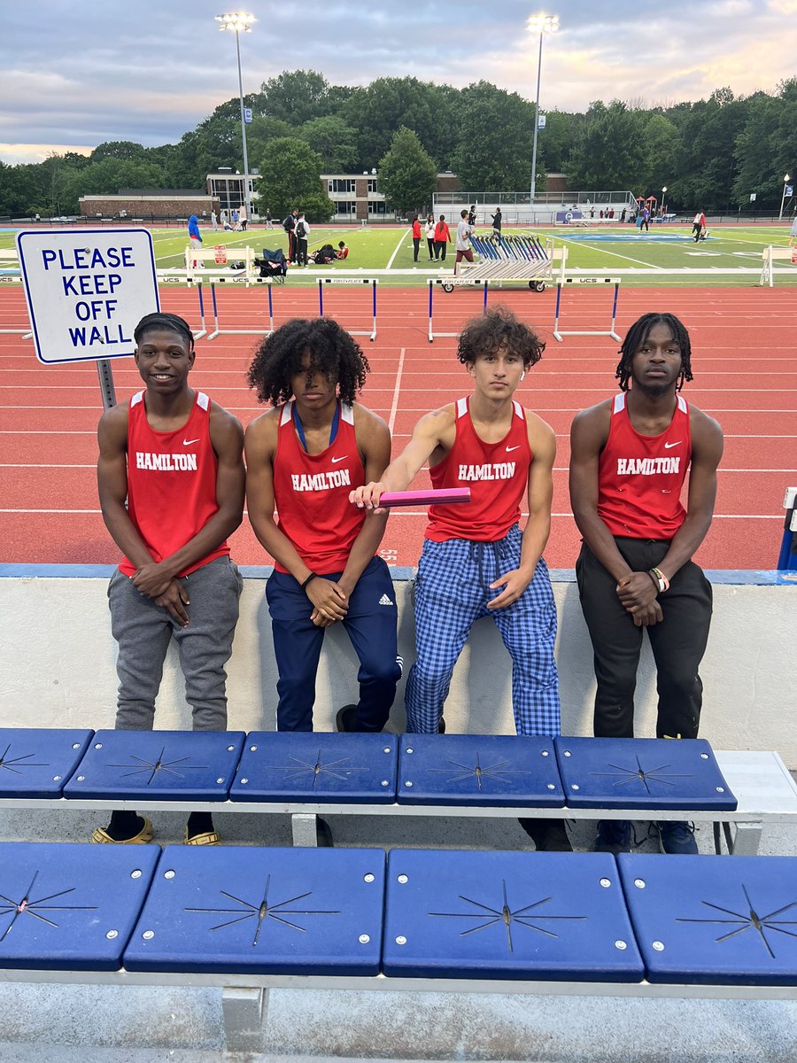 apritchett17's tweet photo. Another congratulations to our boys meeting the super standard in the 4x4! They officially punch their ticket to the State championship next Friday! #jobnotdone @realeduleader @RedRaiderAD @AHHSstudent_gov @eufsd @_Fly_Jai https://t.co/cxnrB3Kfrv