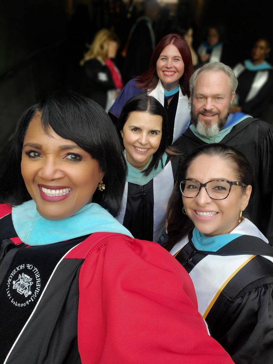 HISDHighSchools tweet media