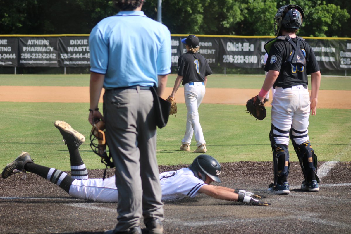 JennR5366's tweet photo. Athens, AL Won both pool play games today. Going in to bracket play tomorrow as the #1 seed. Proud of how these guys played together today! #TopGunFamily #ThankGod @TopGun_Baseball https://t.co/RNyt2mphqs