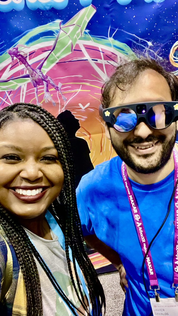 One of the most incredible #XR apps that was showcased at @ARealityEvent  was actually one of me and @JoyReignVr  favorite apps ever and that was @FigminXR ⚡️🗣️🚀‼️ Their booth stayed packed and I cannot wait for the multiplayer to launch ⚡️It was great meeting the team 🤩 #VRFam