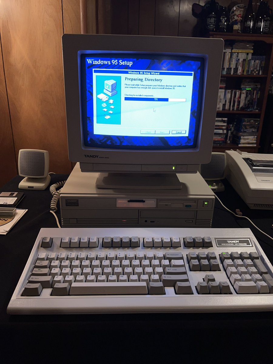 Installing Windows 95 on the Tandy 2500 SX/25?  Bring on the PAAAAIN!