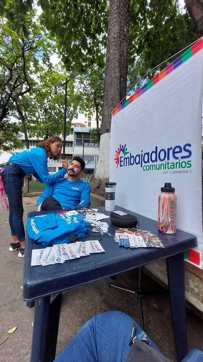 LuisVitalicio's tweet photo. Tengo lit 3 fotos del #zappingplural de #Prisma3 de hoy pero FULLL entusiasmado con los chicxs que pasaron por la posta de @EmbComunitarios y Sembraron Liderazgo donde más se necesita 🌱
@tupais_plural https://t.co/4fKJbPqeOA