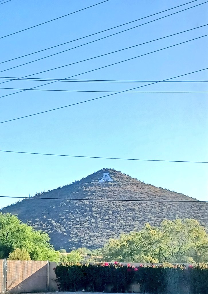 azcrod's tweet photo. #AMountain #Tucson https://t.co/FEJKDbeLxE