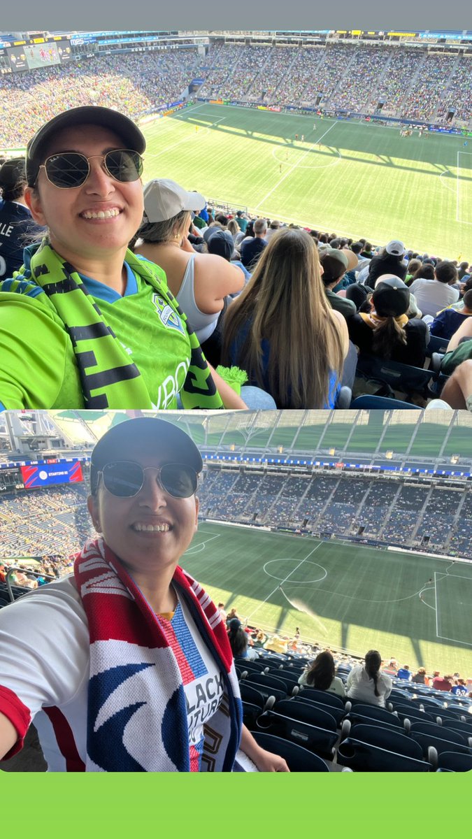 When you're a @SoundersFC fan at 1:30, but a @OLReign fan at 5 ⚽️ Seattle is a soccer town! #ReignSupreme