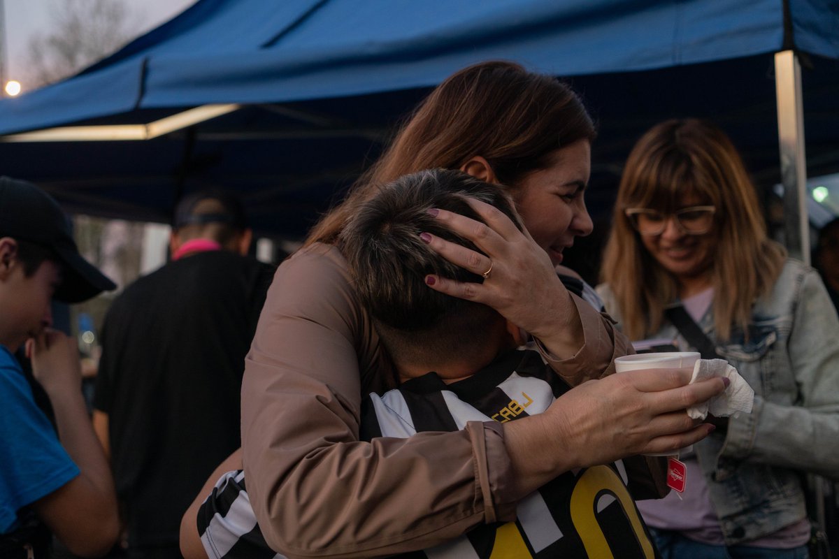marielfmoreno1's tweet photo. ¡Felices de ver disfrutar a más de 5 mil jóvenes, niñas y niños del #PlayFU, el Torneo Gamer de Moreno!
Compartimos una hermosa tarde a puro juegos y alegría con la especial participación de Carrera. https://t.co/q54aY31bJW