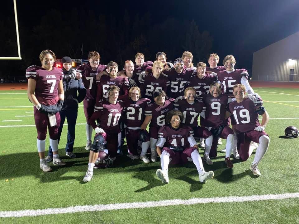 Congrats goes out to an incredible group of seniors on wrapping up their high school careers! This group is special. They know how to work, they care for each other, and they never quit. These are qualities that will take each of them as far as they want to go. #ProudCoach