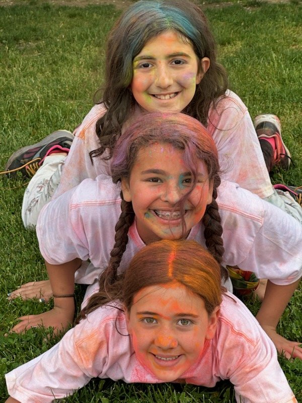 What a colorful morning it was at Austin Road!  This year's Color Run proved to be a huge success thanks to the support of our extraordinary families.  These smiles say it all.  We have, hands down, the best job in the world.  🥰