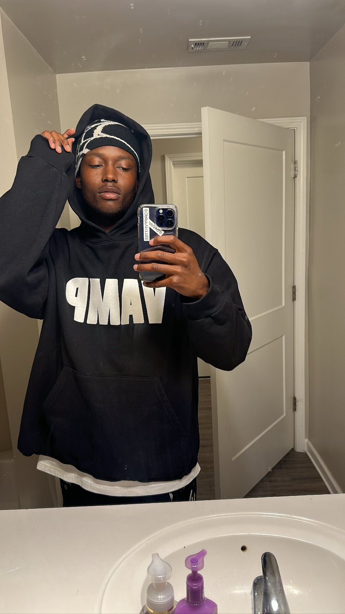 ExaviusWilliams tweet picture