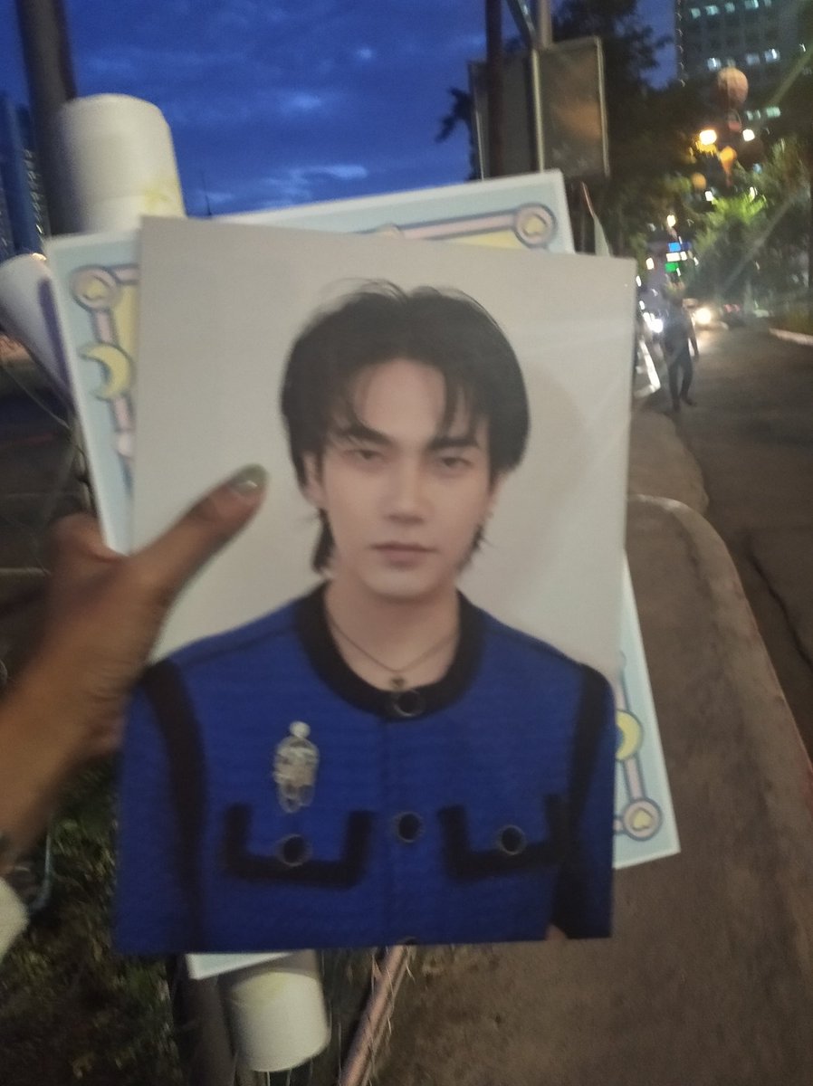 sunakopia's tweet photo. Late post..
This is what I got from yesterday events from @joonjinluv and @bubblesfamph.. sorry napaghalo na lahat. Anyways, thank you both for a wonderful and super fun CSE. And thank you as well for the freebies.
#ABiutifulDay
#BuildurluvewithJakapan
#BuildJakapan https://t.co/jr0OC0SN2A