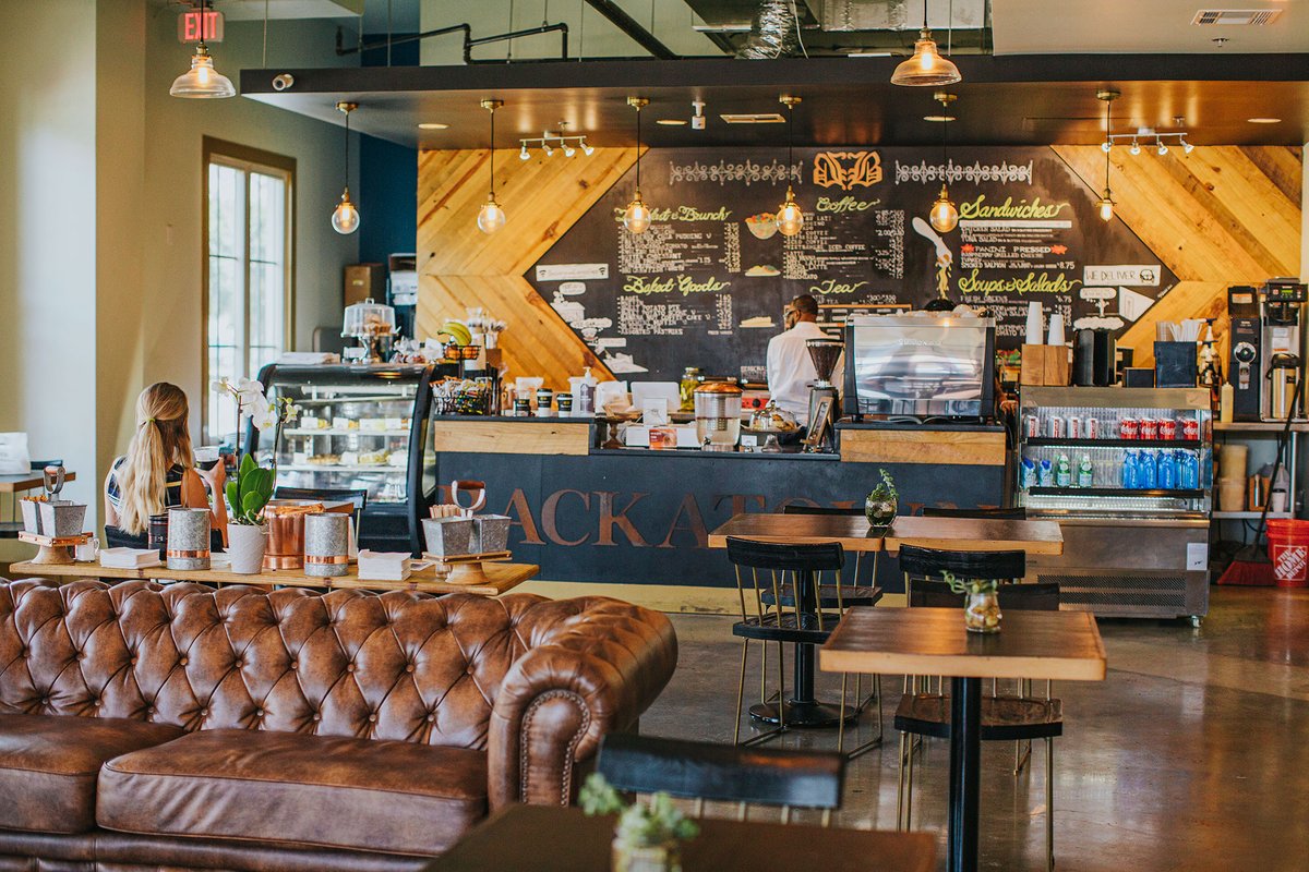 Looking to throw an awesome graduation party?  🎉🎁🎈   spt.to/Lbyzm