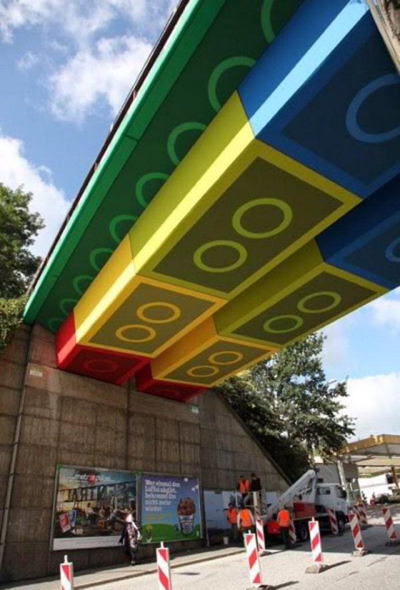 Never forget, it doesn’t take much to add some smiles to your city. Just a culture of fun and creativity, or at least a culture of not getting in the way of fun and creativity. Is that YOUR city? #CityOfSmiles #FunCity