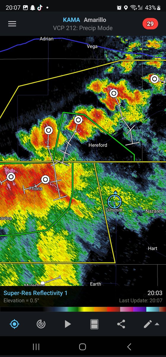 Shadowhunter382's tweet photo. Few minutes ago, Cell near Dimitt, Texas. @NWSLubbock @NWSAmarillo https://t.co/wSJVc08L0J