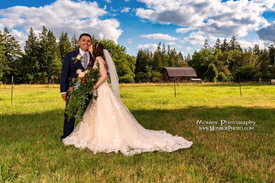 MonroePhotoUSA's tweet photo. Haven’t booked your 2023 wedding photographer yet? That’s okay, schedule your consult today with Monroe Photography.

Select dates available 
https://t.co/ZjgV3N5tyc
——
Professional Husband and Wife team
Over 8 years of capturing weddings side by side
—— https://t.co/INxSINYFnS