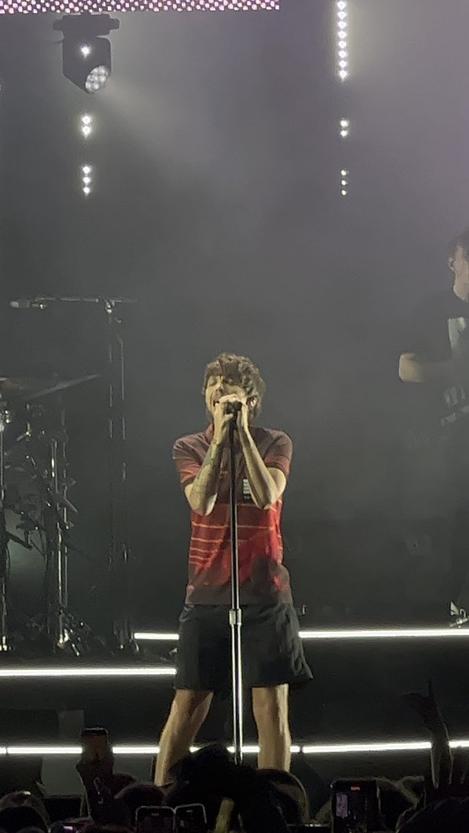 📸| Louis en su show de esta noche 

©goldenwithlou
#FITFWTCincinnati