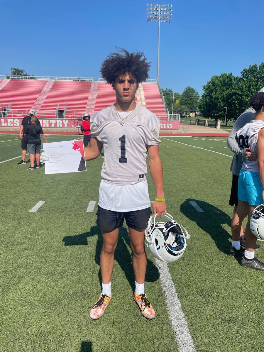 trey_christian2's tweet photo. AGTG! Blessed to receive my 3rd offer from @UCMFootballTeam @JoshLamberson @CoachJBane @Kpoofootball. #allday https://t.co/unjTAbqpPq