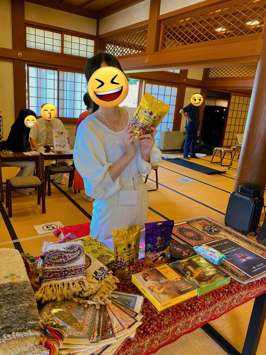 本日です✨

色とりどりの雑貨＆ジオマンシー占い
ぜひ見に来てください！

お待ちしております☺️✨💪
 
 #大田区  #池上 #中東 #雑貨