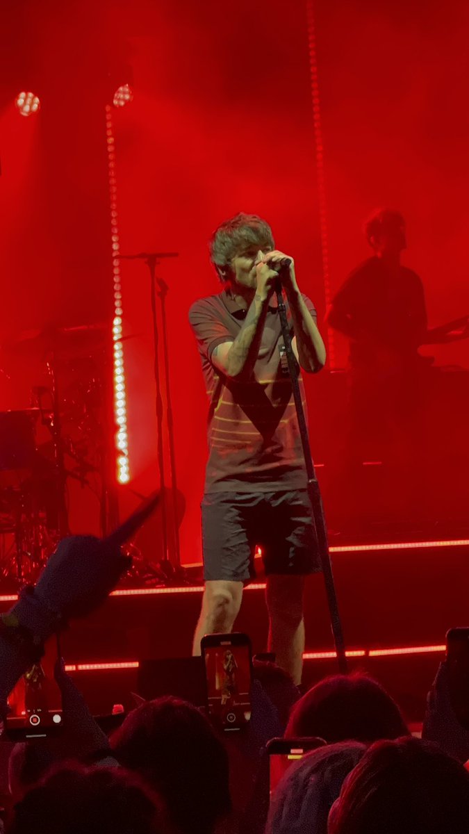 📸| Louis durante Kill My Mind 

©eggyolkrry
#FITFWTCincinnati