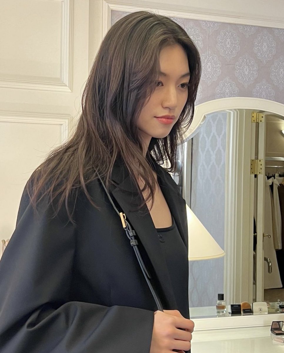 hourly doyeon (@doyeonfile) on Twitter photo 