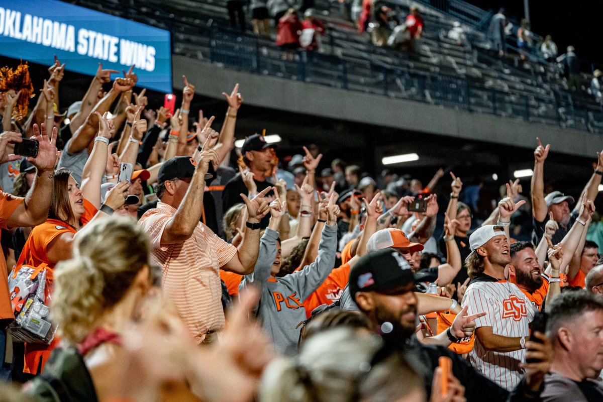 cowgirlsb's tweet photo. So loyal. So true.

#AllOne | #GoPokes https://t.co/6lAPiIEN8y